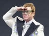 Elton John verabschiedet sich von der Bühne. Seine letzte Tour soll bereits über 800 Millionen US-Dollar eingespielt haben.