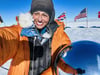 Die Britin Preet Chandi macht ein Selfie von sich in der Antarktis.