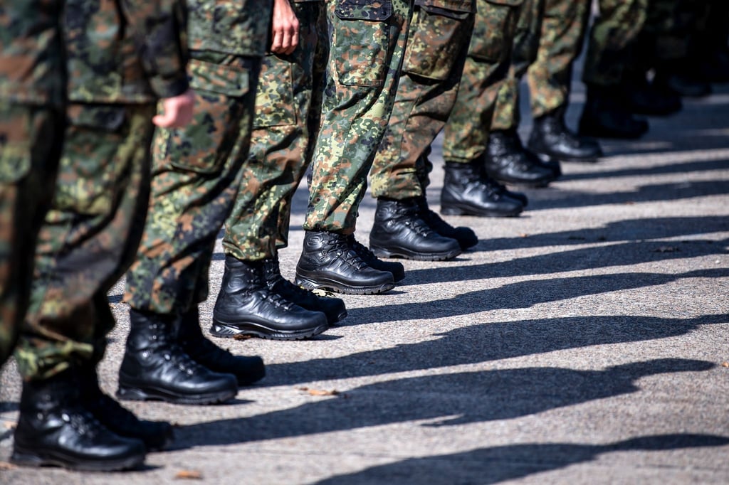 Auch der Reservistenverband spricht sich für eine Wiedereinführung der Wehrpflicht aus: „Die Bundesrepublik Deutschland ist nicht zu verteidigen, (...) wenn wir keine Wehrpflicht haben.“