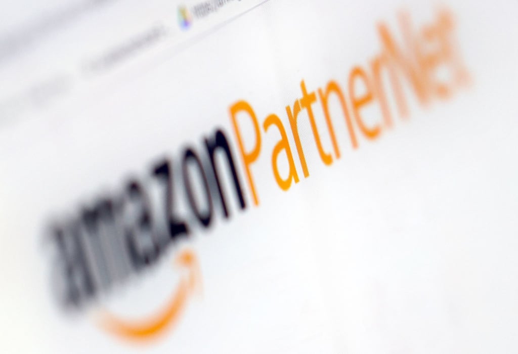 Das Partnerprogramm von Amazon funktioniert so, dass angemeldete Teilnehmer auf ihrer eigenen Internetseite Links zu Produkten im Amazon-Angebot setzen können.