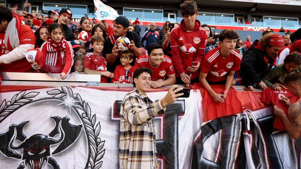 Caden Clark posierte im Oktober mit den New Yorker Fans.