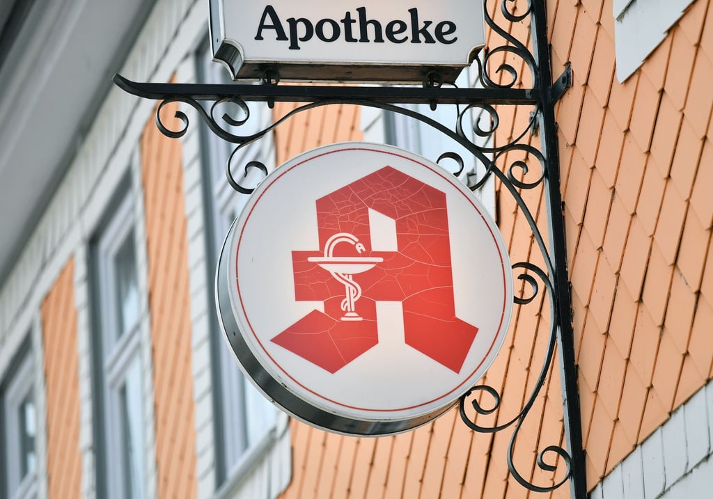 Viele Apotheken-Inhaber geben auf, weil sie nicht genug qualifiziertes Personal oder keine Nachfolge finden.