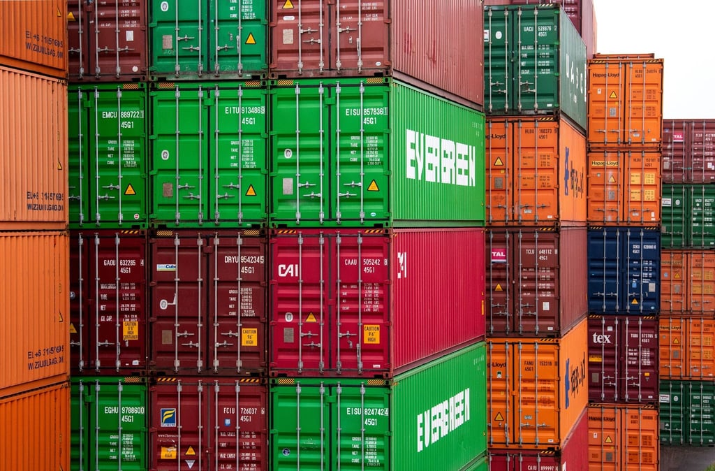 Container im Hamburger Hafen.