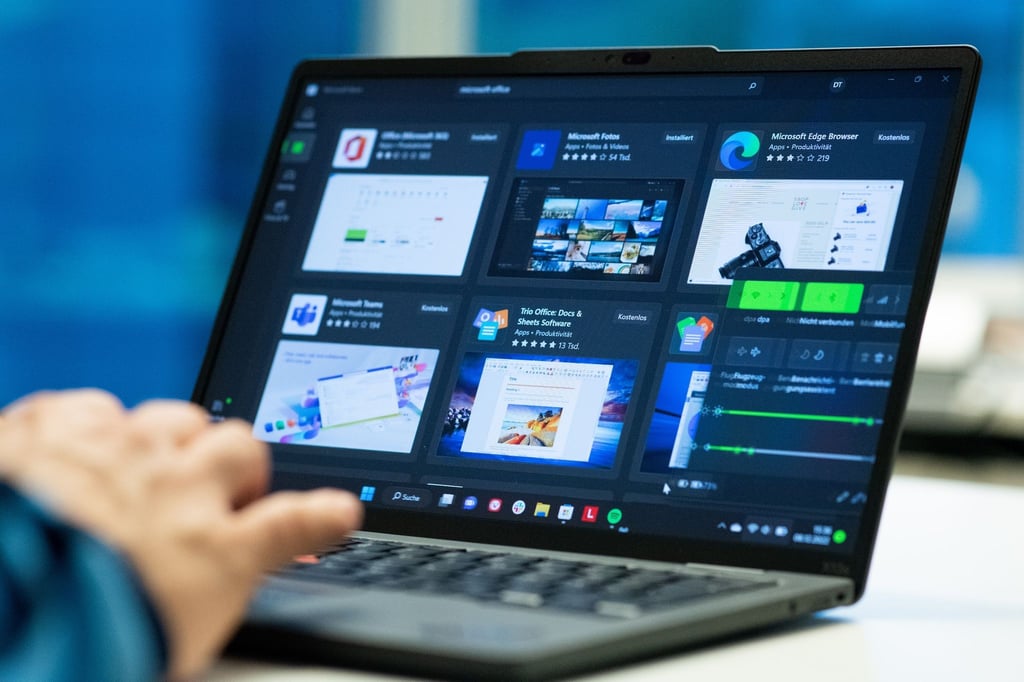 Weil ein Snapdragon-Prozessor drinsteckt, holt man sich auf das Lenovo Thinkpad X13s am besten die angepassten Apps aus dem Microsoft Store. Andere Programme laufen auch, aber manchmal nicht rund.