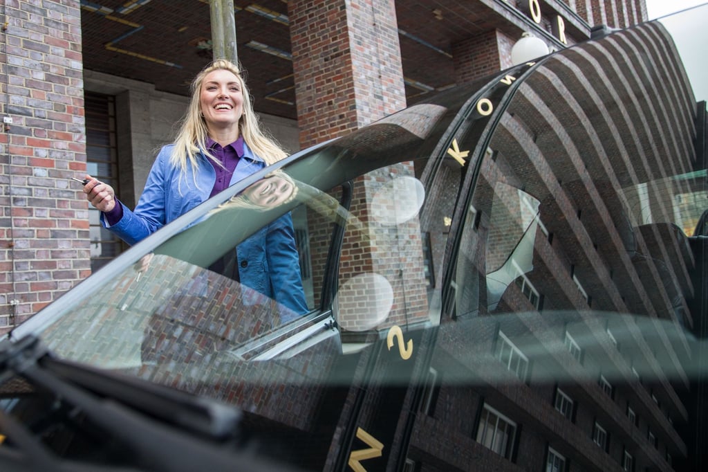 Glückliche Beziehung auf Zeit: Für manche kann ein Auto-Abo anstelle eines Kaufs Sinn ergeben.