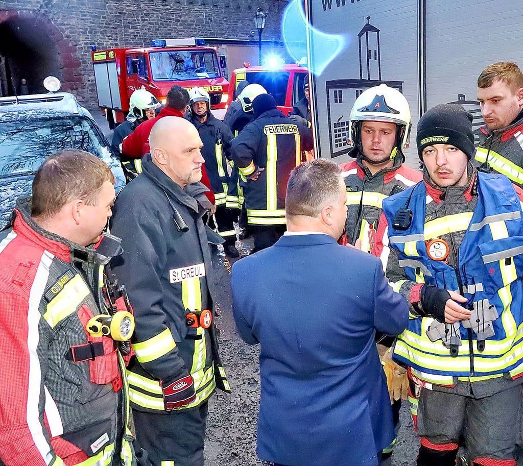 Die Feuerwehr sorgte mit ihrem Notstromaggregat für Licht und Energie.