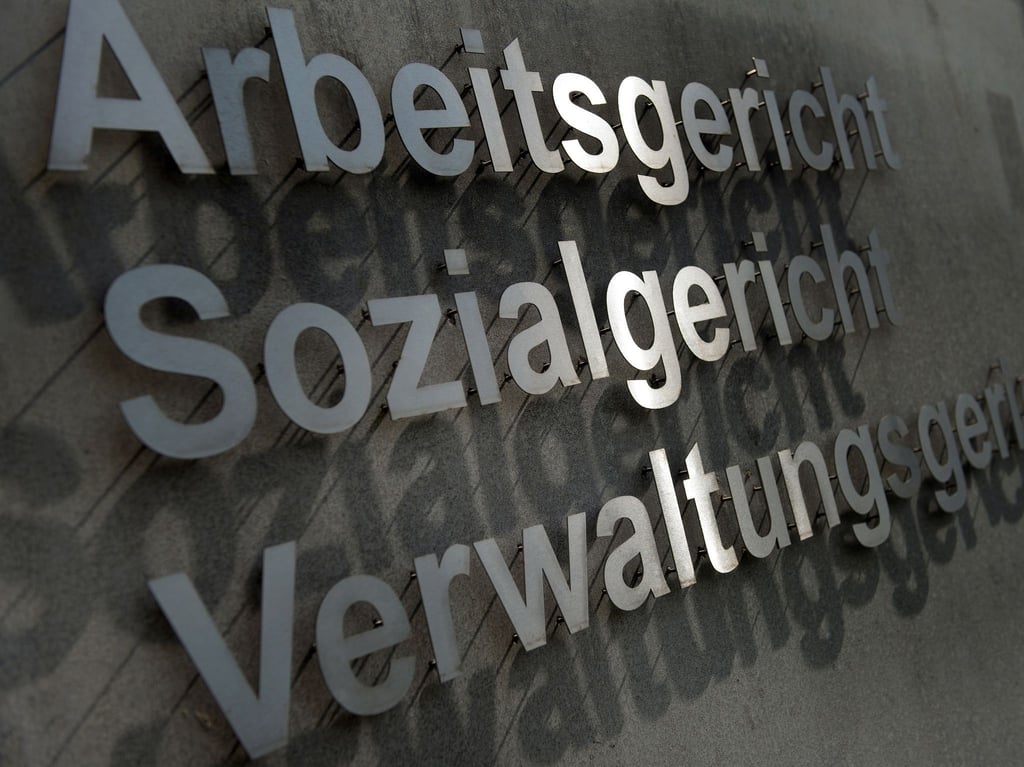 Das Arbeitsgericht in Dresden hat in einer Klage über unbezahlte Freistellung während der Pandemie entschieden.
