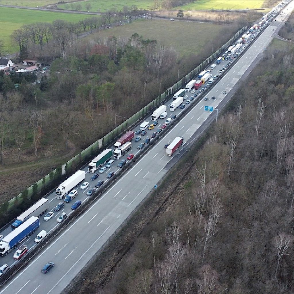 Auf der A2 staute sich der Verkehr auf etwa fünf Kilometer.