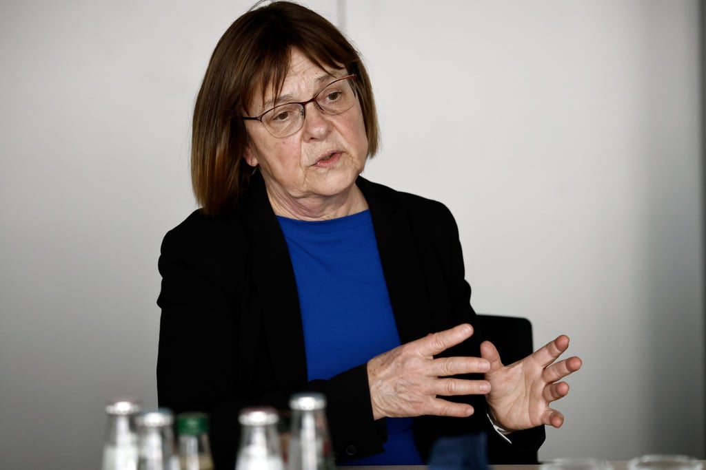 Ursula Nonnemacher spricht bei einer Veranstaltung.