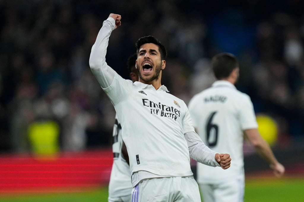 Marco Asensio von Real Madrid jubelt über sein Tor zum 1:0.