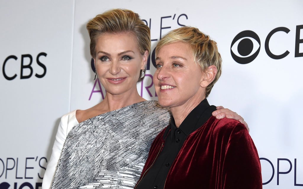 Schaupeielri Portia de Rossi und Ellen DeGeneres 2017 bei der Verleihung der „People's Choice Awards“.