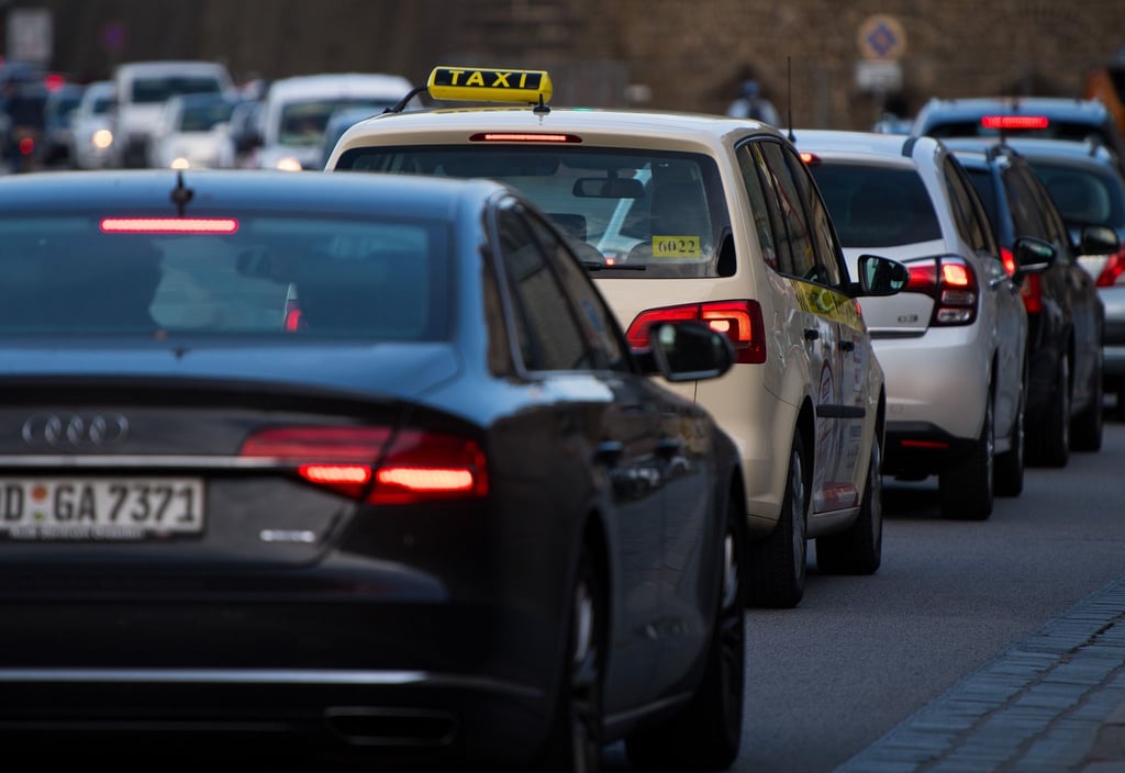 In einer Bitkom-Umfrage zeigten sich 89 Prozent damit einverstanden, anonymisierte Daten über ihr Mobilitätsverhalten bereit zu stellen.