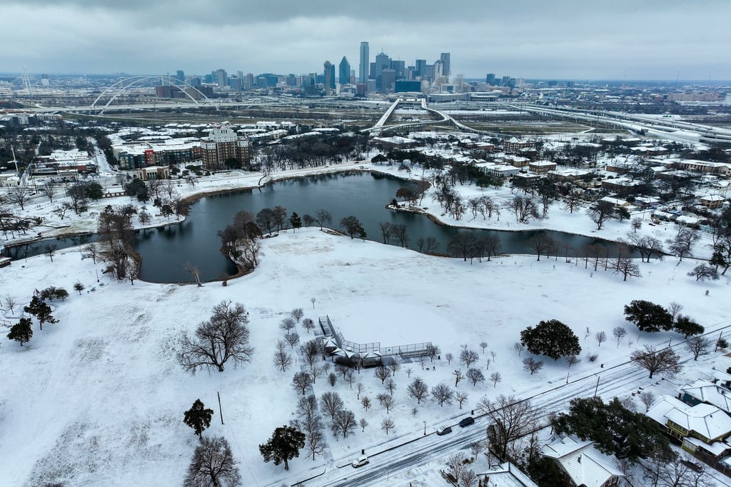 Ein Schneesturm in der Gegend um Dallas sorgte für tausende gestrichene Flüge.