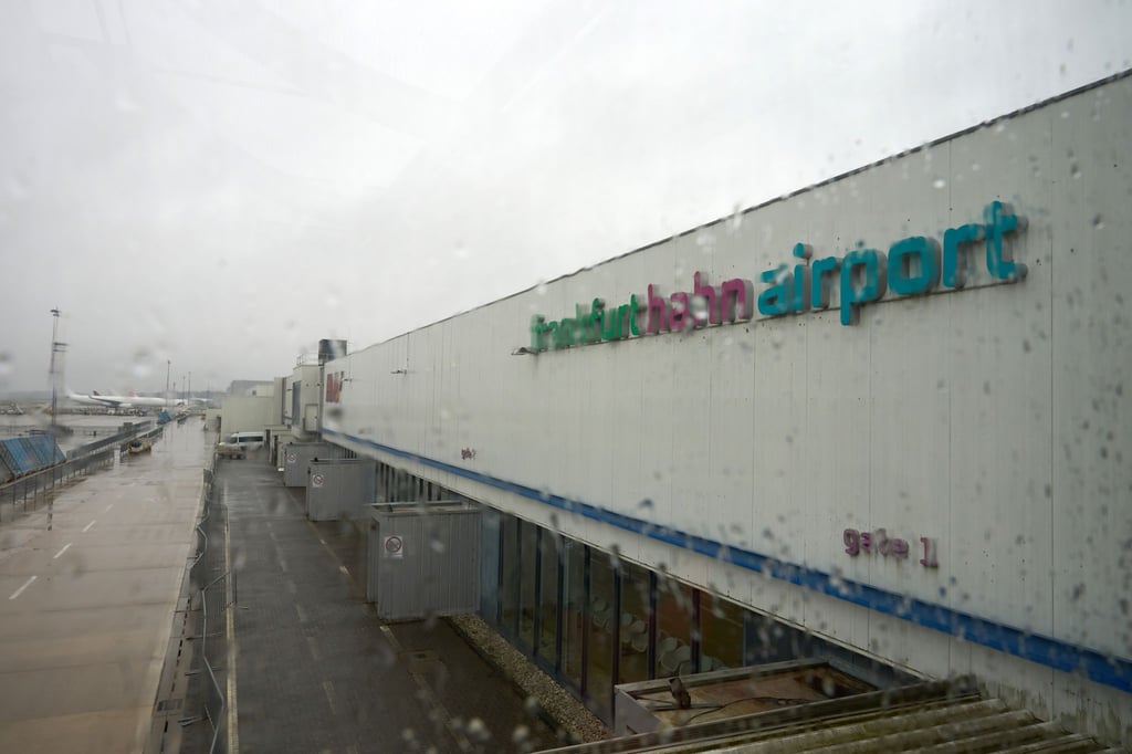 Welcher Investor bekommt den Zuschlag für den insolventen Flughafen Hahn im Hunsrück?