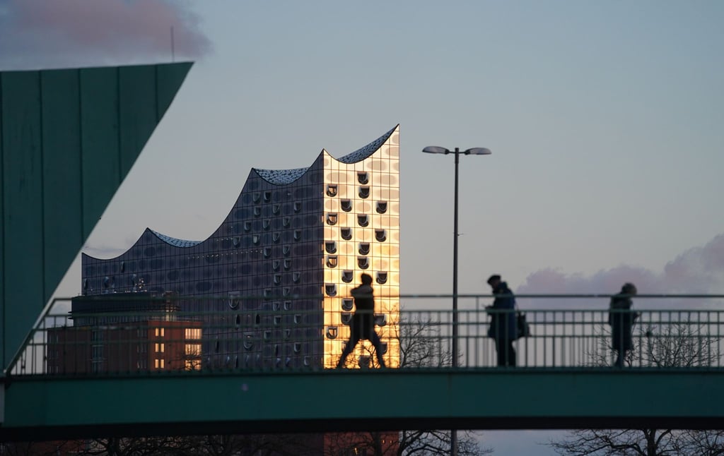 Die Elbphilharmonie im Hamburger Hafen.