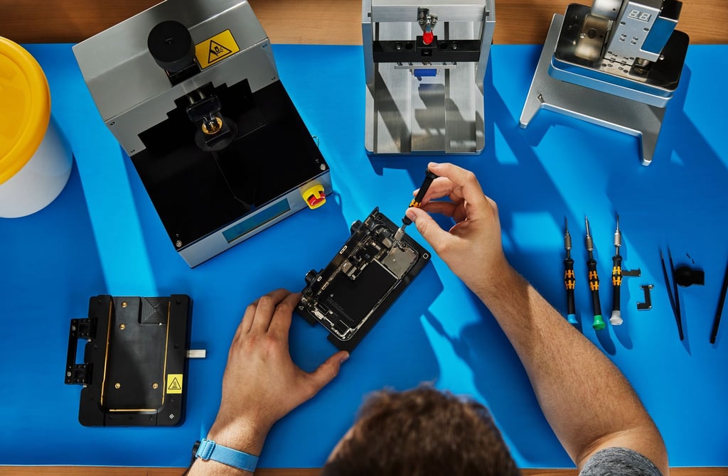 Na dann mal fröhliches Schrauben. Bei Apple kann man sich für manche Reparaturen nun Werkzeug leihen und Ersatzteile selbst einbauen.