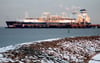 Der Einsatz von Biozid am LNG-Terminal in Wilhelmshaven sorgt für Streit.