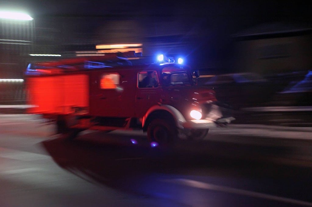 Ein Lkw ist in Magdeburg-Sudenburg in Brand geraten.