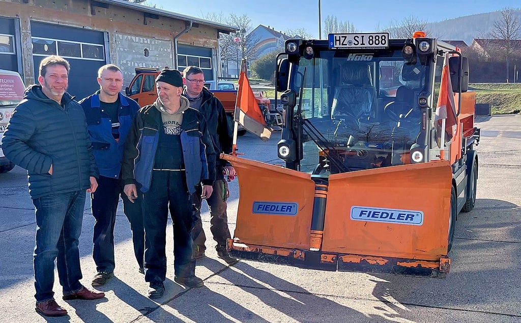 Der neue Multicar Tremo ist in dieser Woche von der Lieferfirma an den Ilsenburger Bauhof übergeben worden.