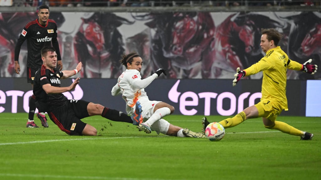 Traf zum 2:2, was aber vom Schiedsrichter annuliert wurde: RB-Stürmer Yussuf Poulsen