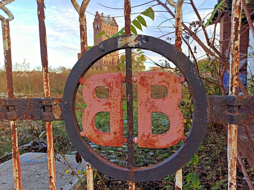 Der Brauturm an der Sieverstorstraße ist noch weithin sichtbar und zeugt von der Geschichte der ältesten Magdeburger Biermarke. Diese Tradition soll fortgesetzt werden.
