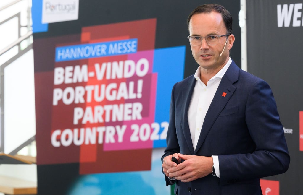Jochen Köckler, Vorstandsvorsitzender der Deutschen Messe AG, spricht bei der Pressekonferenz zur Hannover Messe 2022.
