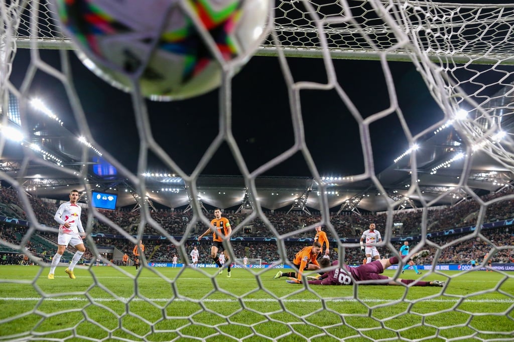 In der K.o.-Runde der Champions League: FC Bayern, Borussia Dortmund, Eintracht Frankfurt und RB Leipzig.