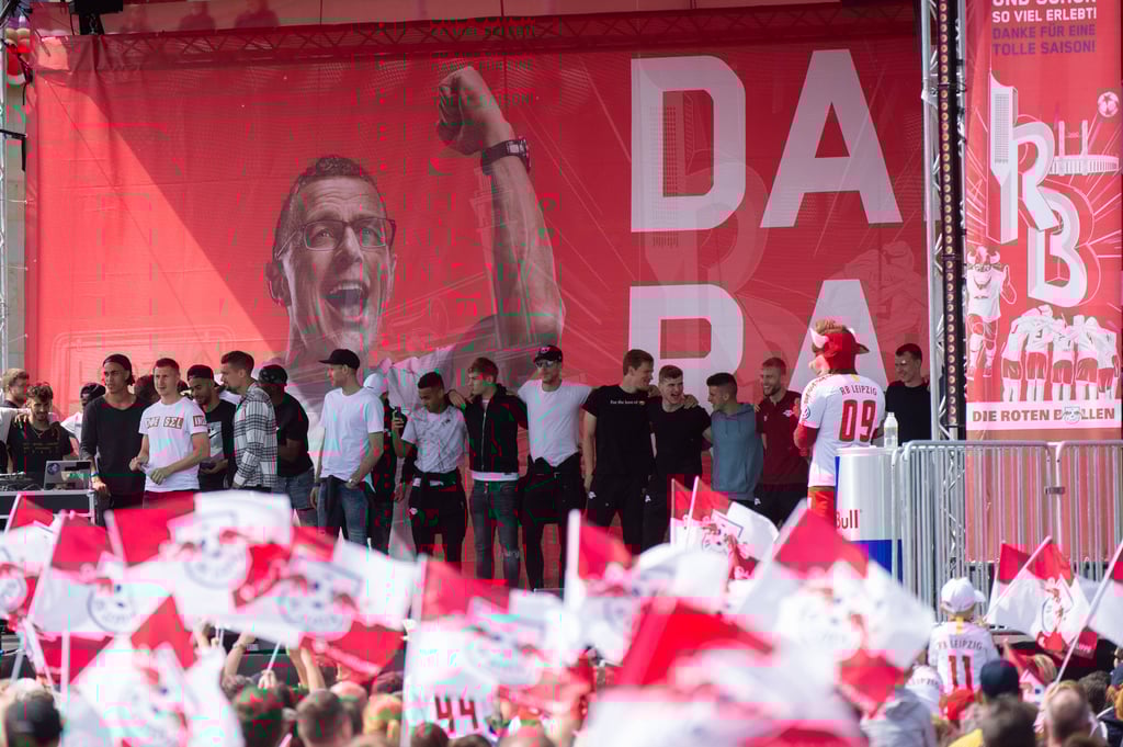 Rangnick-Abschied 2019 nach dem verlorenen Pokalfinale gegen die Bayern