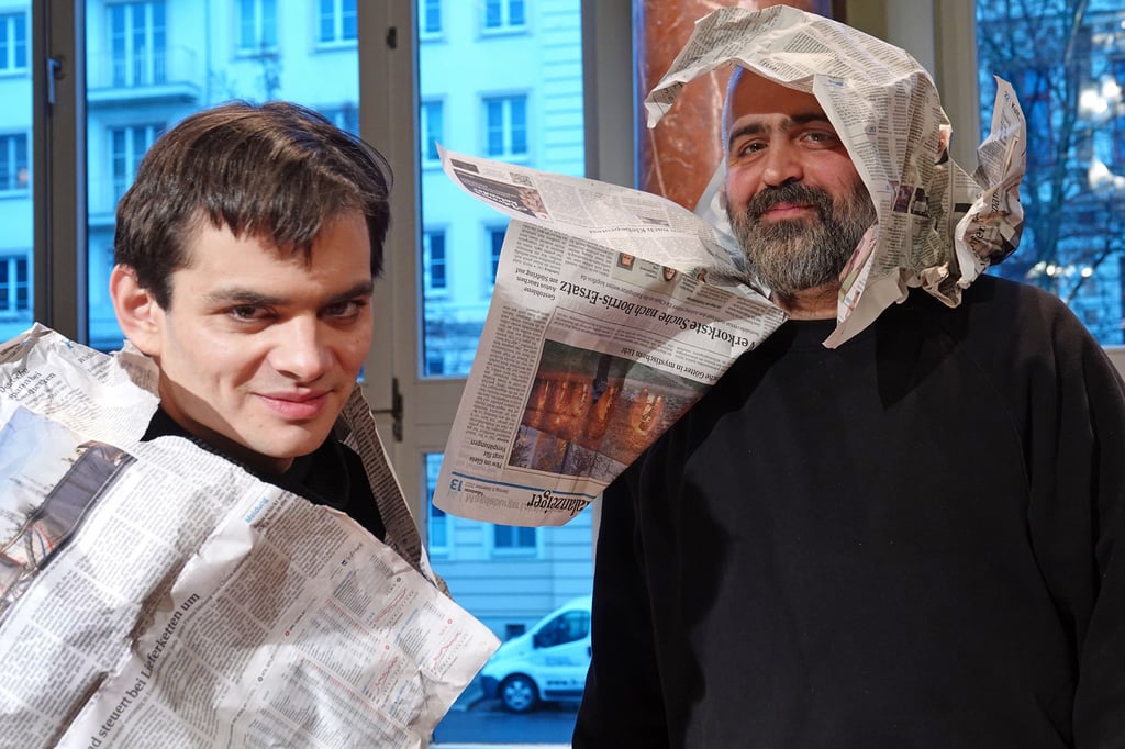 Anton Andreew und Mansur Ajang in "Katzengold" am Freitag, 17.2.2023, im Schauspielhaus in Magdeburg.