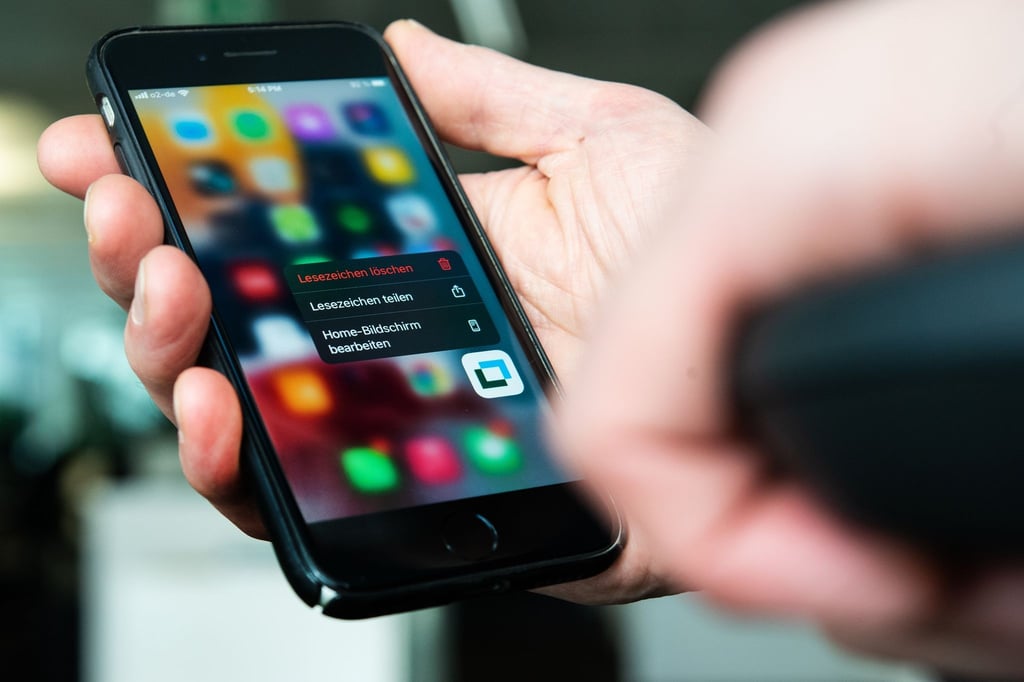 Seiten, die man so oft braucht, dass das man sie am liebsten wie eine App aufrufen würde, kann man problemlos als Icon zum Startbildschirm hinzufügen.
