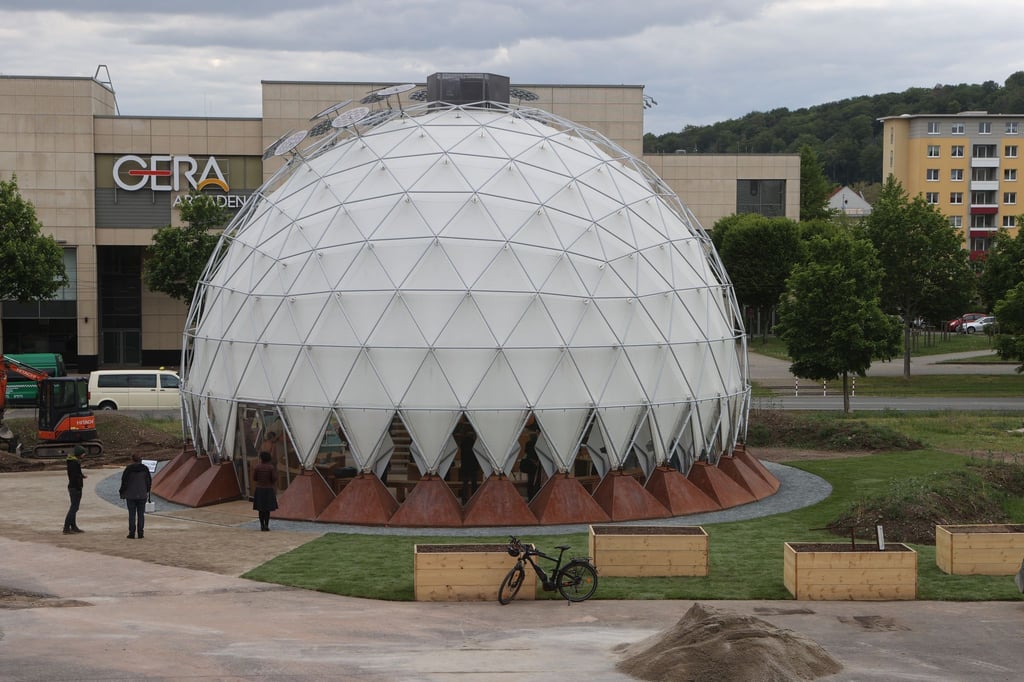 Der Klima-Pavillon, hier im Zentrum von Gera im Jahr 2020.