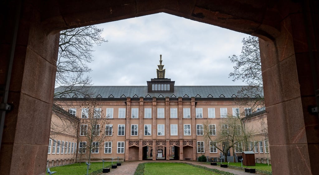 Blick auf das Grassi Museum für Angewandte Kunst in Leipzig.