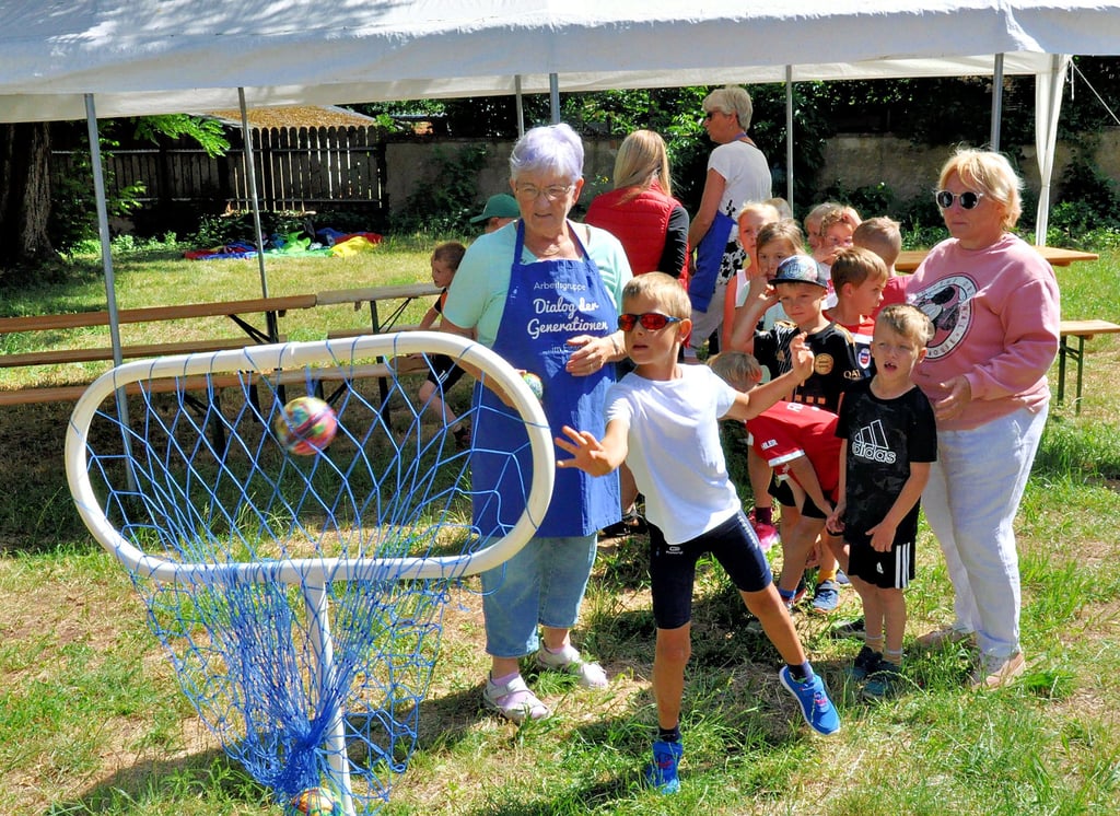Das Sportfest der Generationen soll auch 2023 wieder im Offenen Treff in Magdeburg stattfinden. Das hat die GWA Nordwest/Neu-Olvenstedt einstimmig entschieden und Geld dafür bereitgestellt.