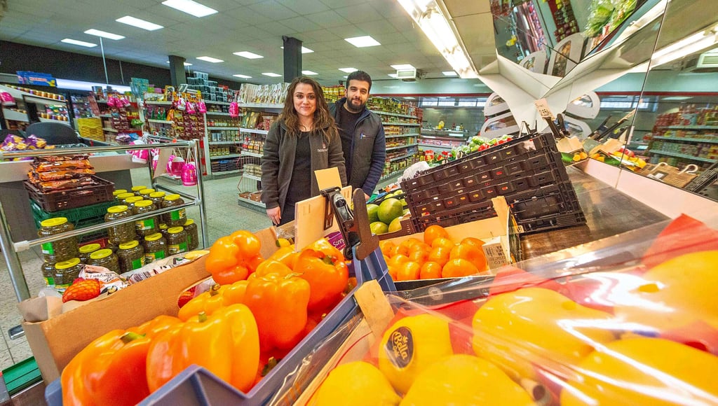 Havva und Mustafa Gönen haben den „Heidemarkt“ in der Heidestraße eröffnet.