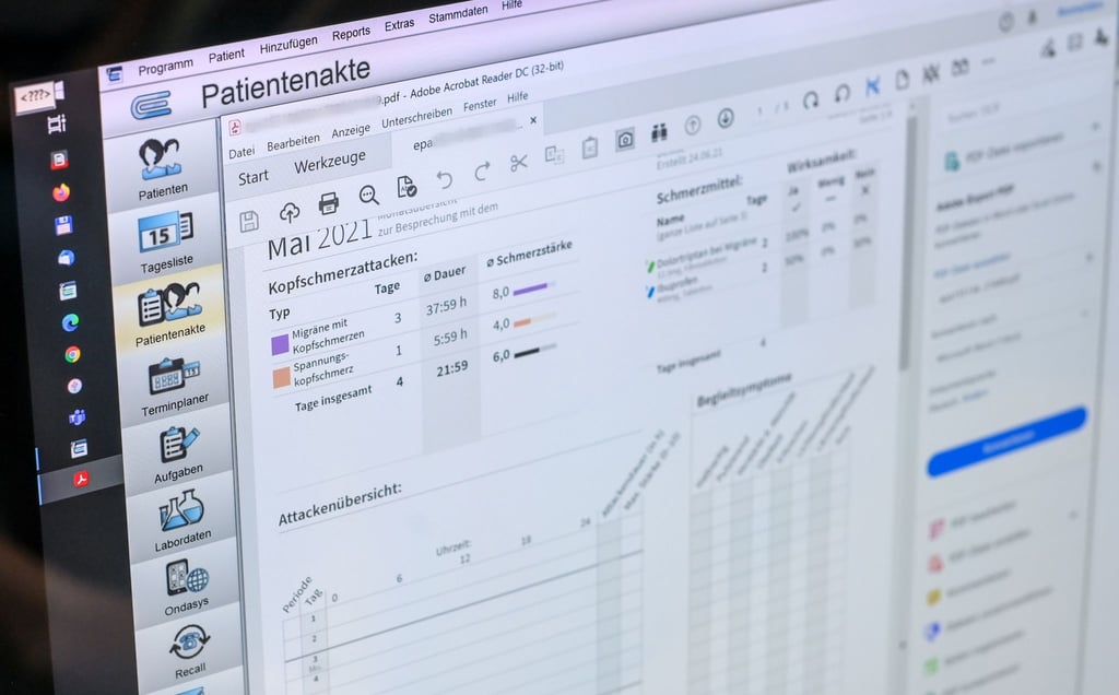 Die elektronische Patientenakte war 2021 als freiwilliges Angebot für die 74 Millionen gesetzlich Versicherten gestartet, wird bisher aber nur von einem Bruchteil genutzt.
