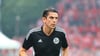 Deniz Aytekin pfeift VfL Wolfsburg gegen RB Leipzig.