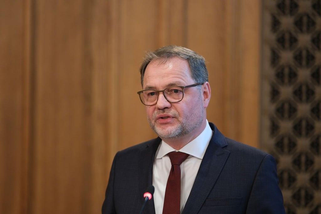 Andreas Korbmacher, Präsident des Bundesverwaltungsgerichtes, spricht bei einem Festakt.