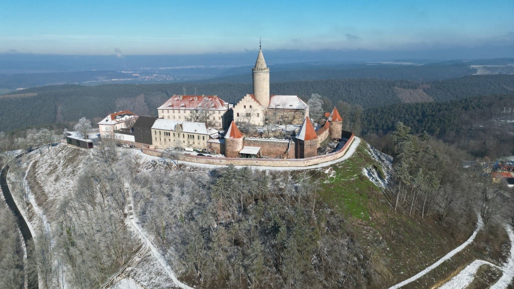 Freizeit Leuchtenburg bekommt Schrägaufzug