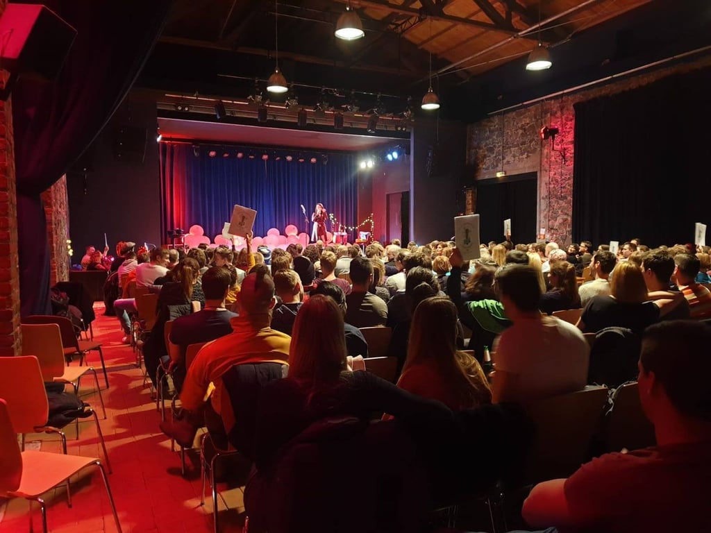Immer mehr Menschen begeistern sich für die Poetry-Slam-Kulturszene im Magdeburger Moritzhof am Moritzplatz.