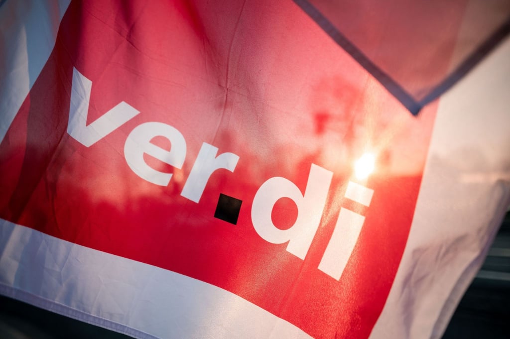 Mit einem gebündelten Warnstreik will Verdi die Arbeitgeber dazu bringen, ein verhandlungsfähiges Angebot vorzulegen.