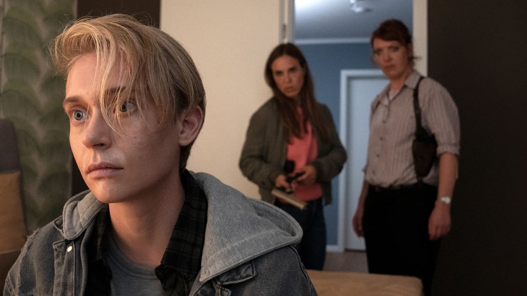 Was hat Daniel (Jonathan Perleth, l) für ein Geheimnis vor den Kommissarinnen Katrin König (Anneke Kim Sarnau, M.) und Melly Böwe (Lina Beckmann, r.)?