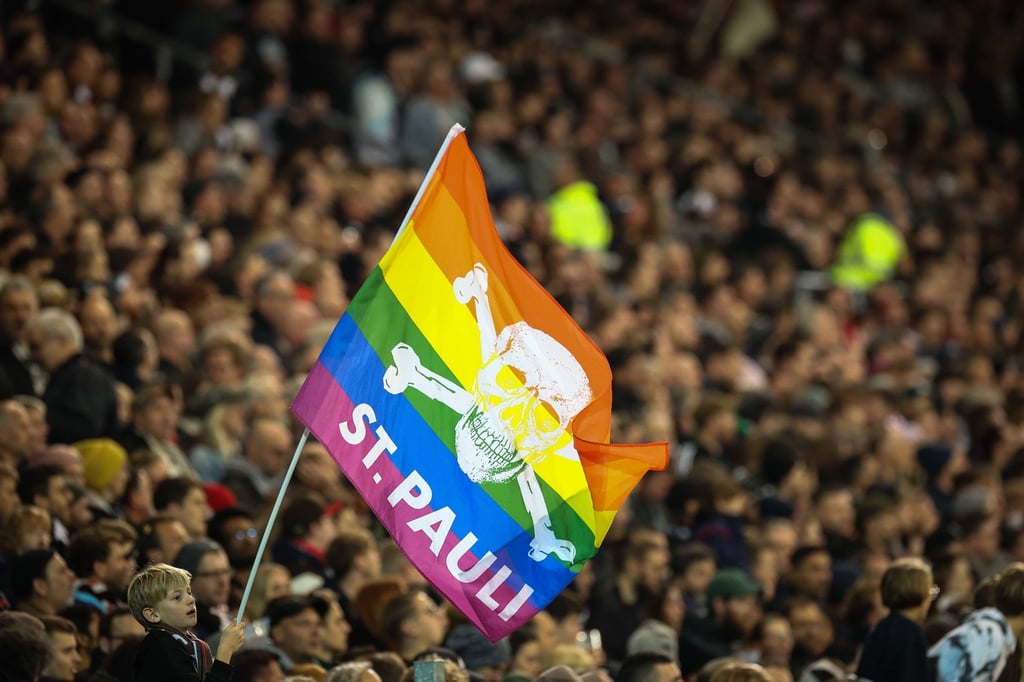 Der FC St. Pauli und seine Fans zeigen klare Kante gegen Rassismus.