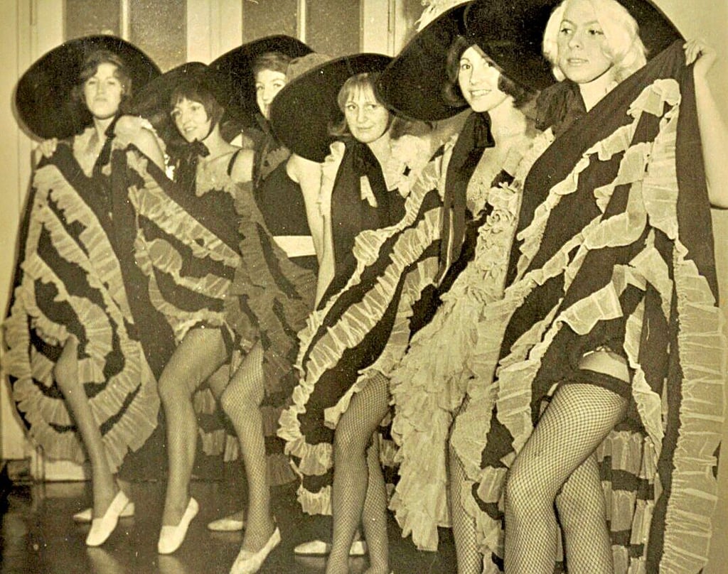 Die Girlstruppe des CCW im Jahre 1970.