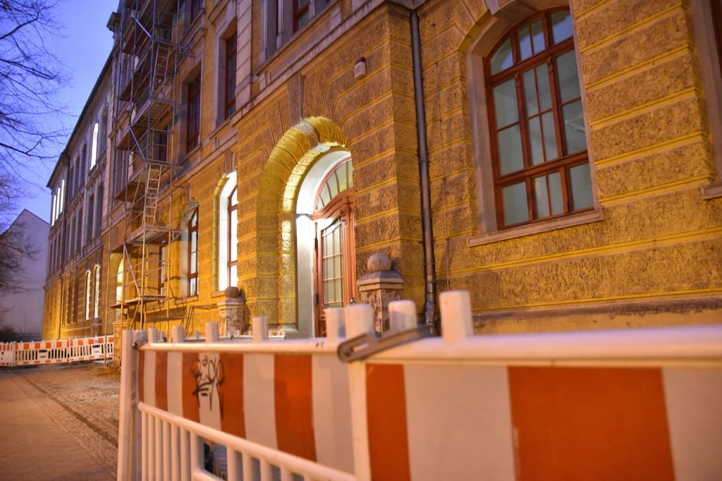 Die Gemeinschaftsschule "Johann Wolfgang von Goethe" befindet sich in der Helmstedter Straße in Magdeburg-Sudenburg.