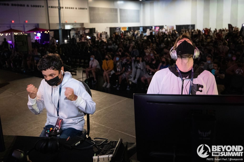 Der erst 17jährige Sparg0 (l) hat seinen nächsten Titel bei Mainstage geholt. (Archivbild)