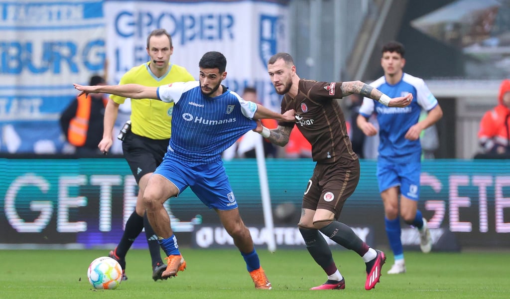 Zeigten zuletzt vermehrt Tempogegenstöße - statt Ballzirkulationen: Der 1. FC Magdeburg und Mohammed El Hankouri (l.), hier gegen St. Paulis Marcel Hartel.