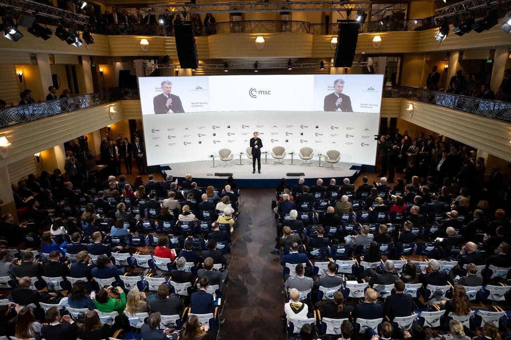 Leiter Christoph Heusgen beendet die 59. Münchner Sicherheitskonferenz. Viele Teilnehmer dürften mit einem mulmigen Gefühl aus der bayerischen Landeshauptstadt abgereist sein.
