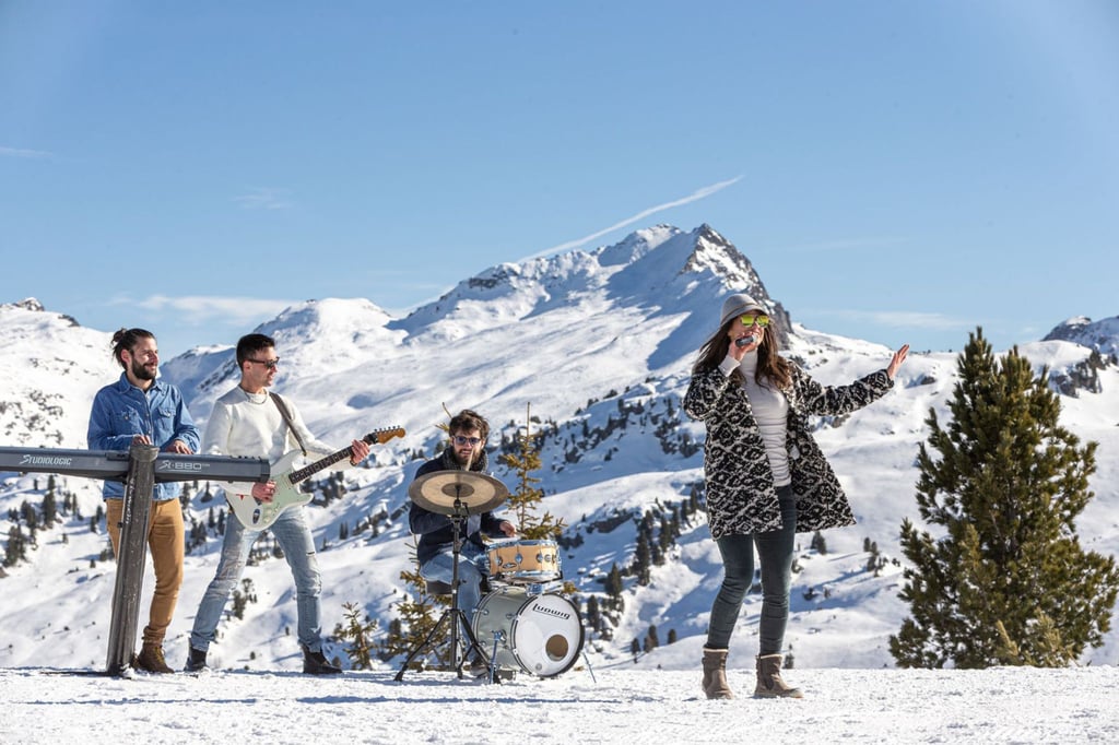Was für eine Konzertkulisse: Anfang März steigt in den Dolomiten zum 25. Mal das Musikfestival Dolomiti Ski Jazz.