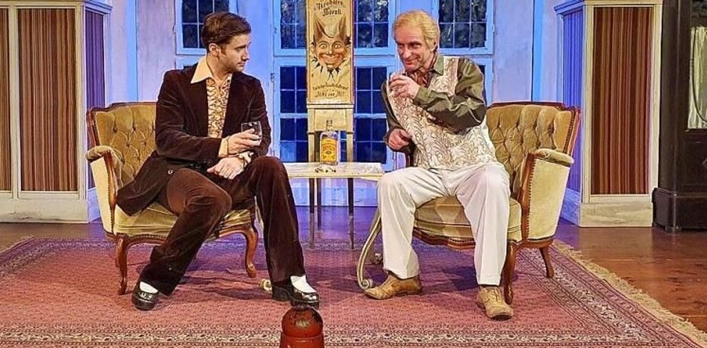 „Revanche“ steht ab 23.2.2023 wieder auf dem Spielplan im Theater an der Angel in Mageburg.