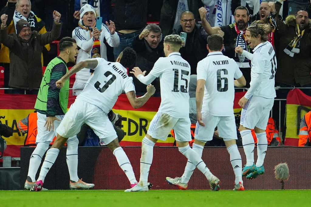 Real Madrid setzte sich in Liverpool nach 0:2-Rückstand noch mit 5:2 durch.